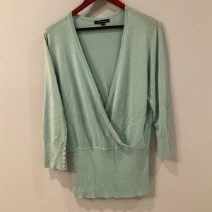 Woman between seasons sweater size L